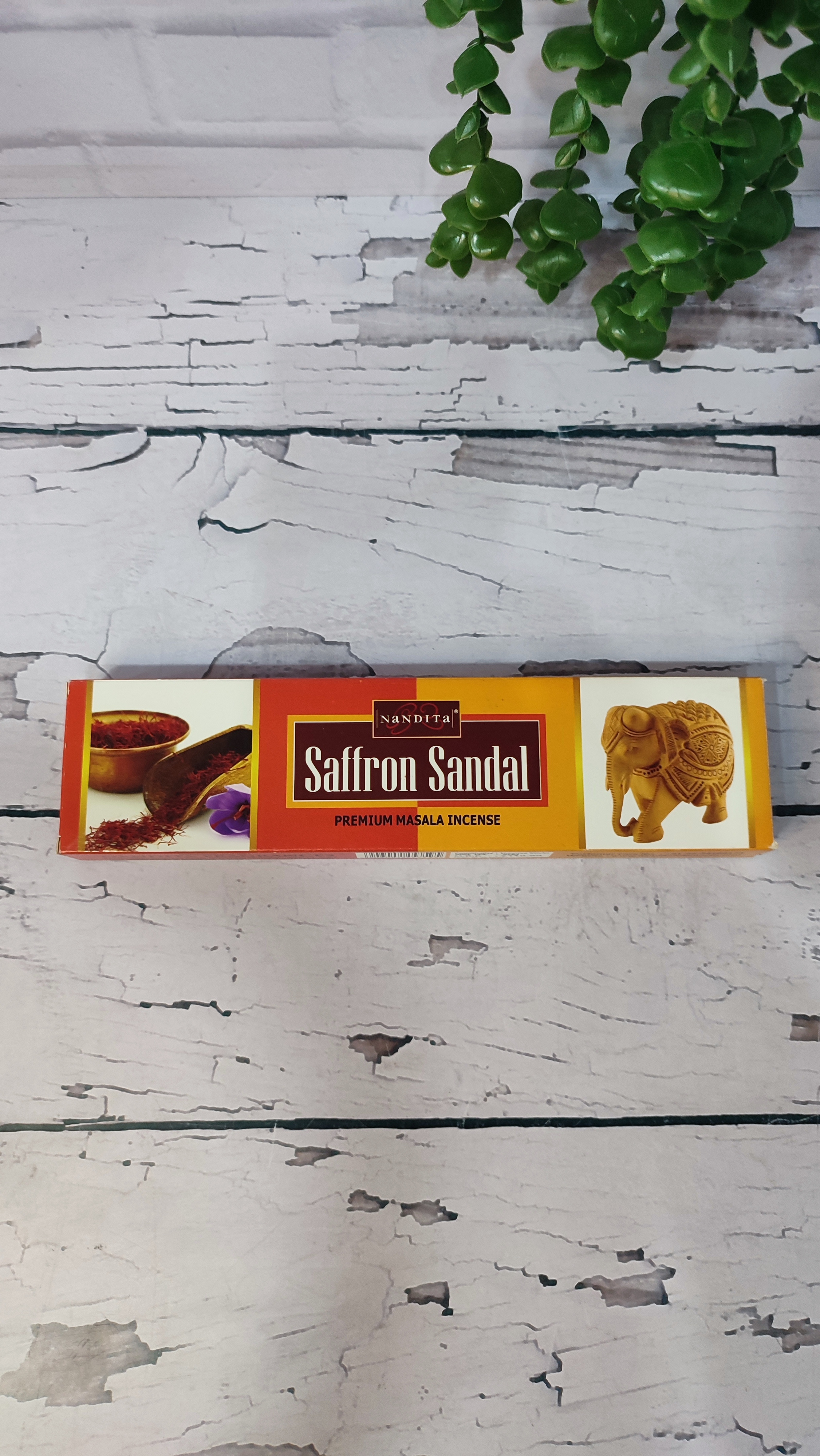 عود دست ساز صندل زعفران