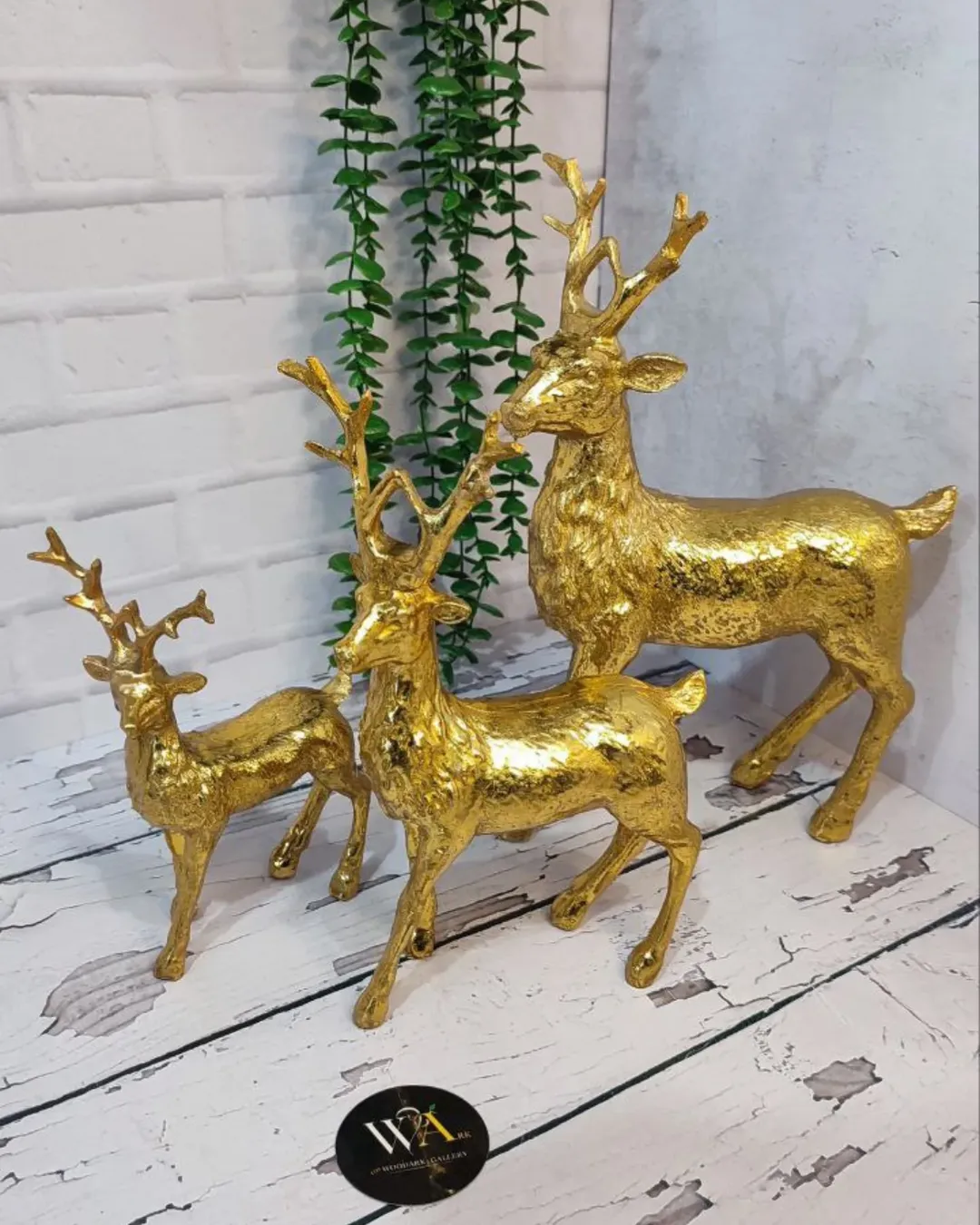 مجسمه ی سه تایی گوزن