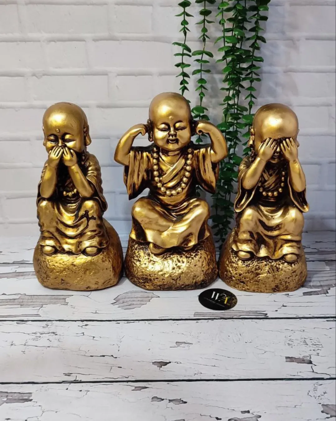 مجسمه ی بودا سه تایی