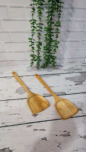 قاشق چوبی برگردان رابروود