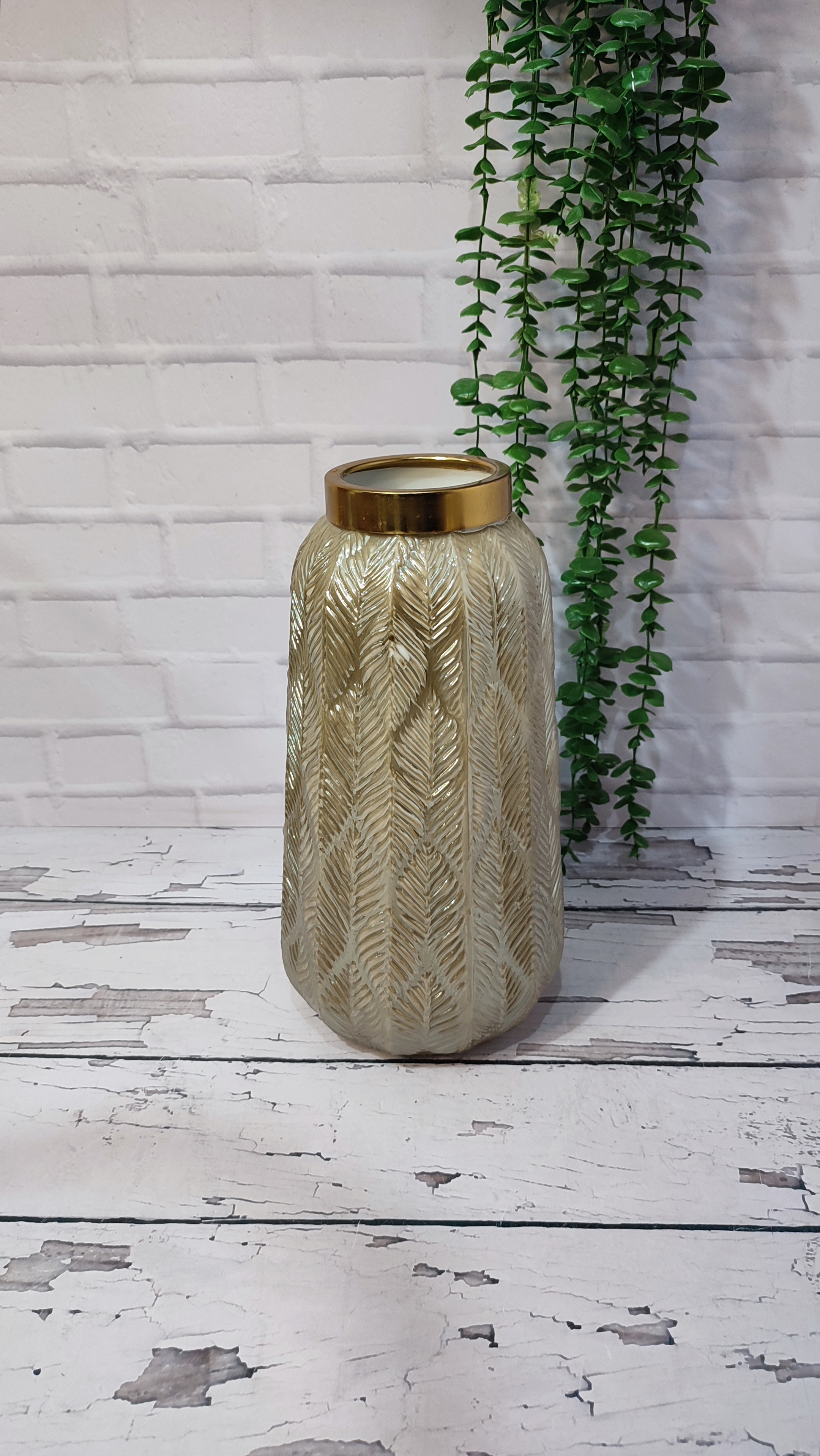 گلدان شیشه ای مدل برگی