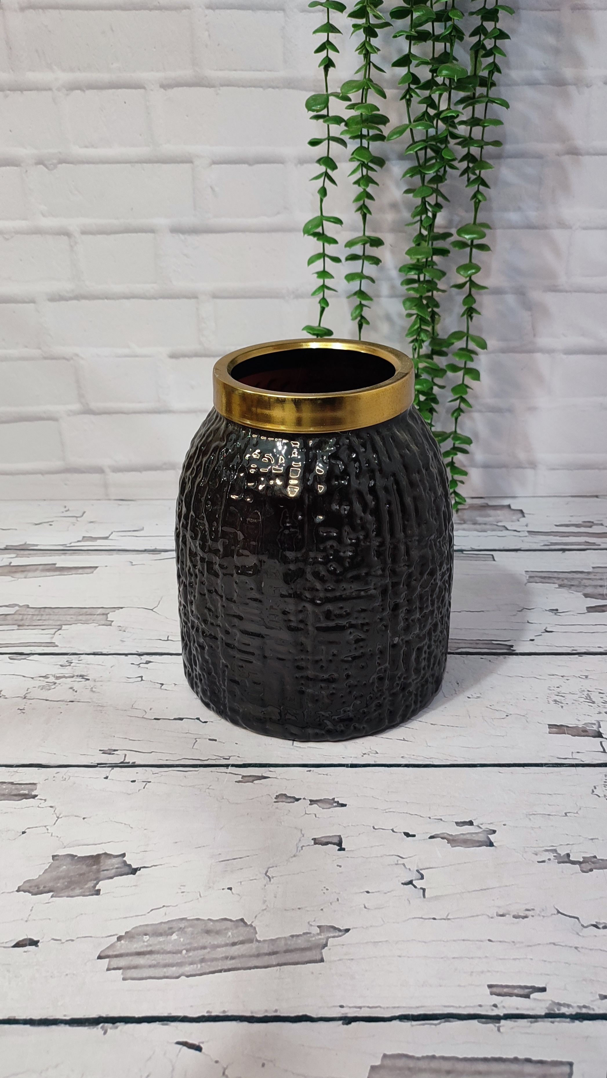 گلدان شیشه ای زبرا