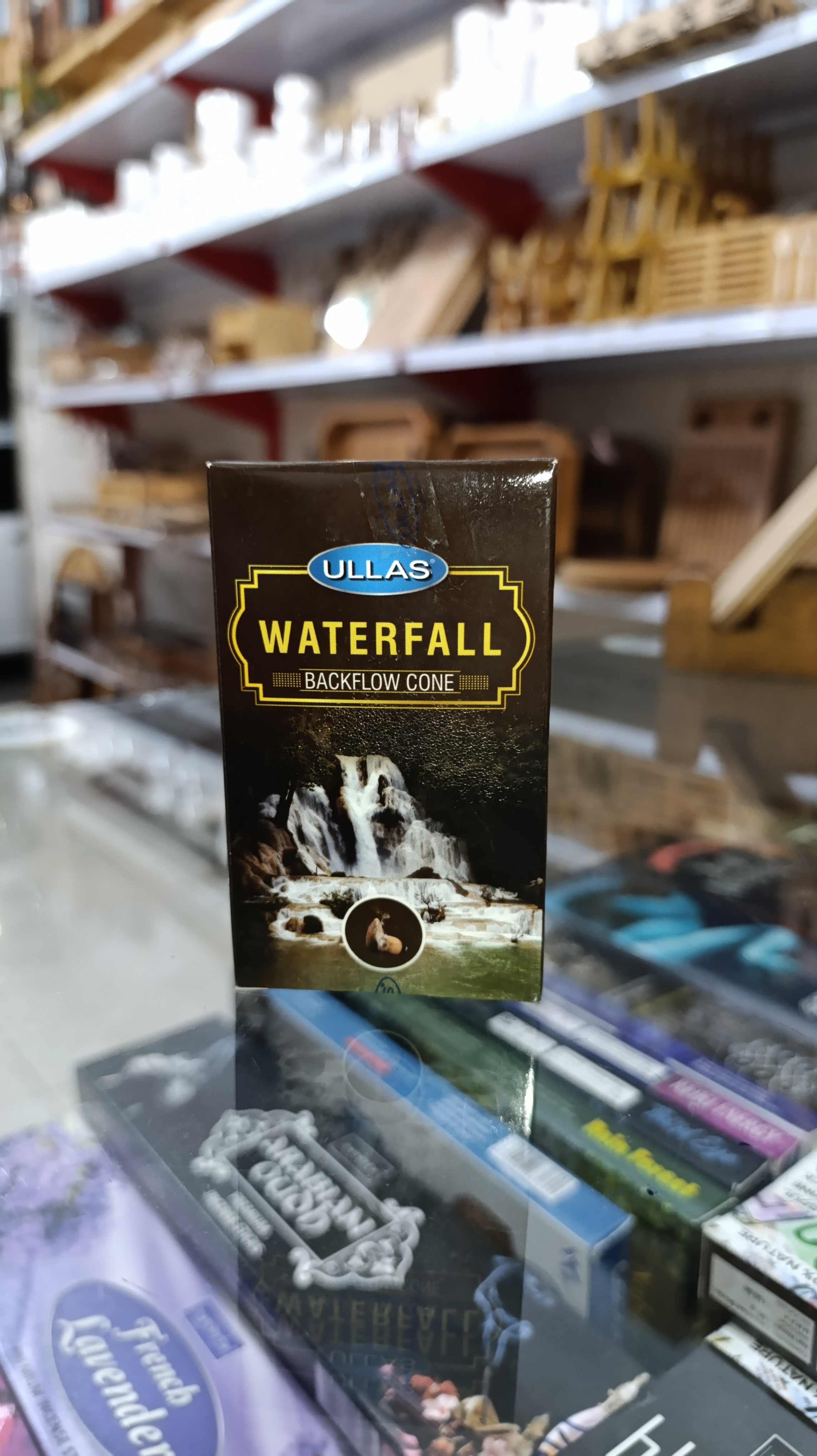 عود آبشاری آبشار