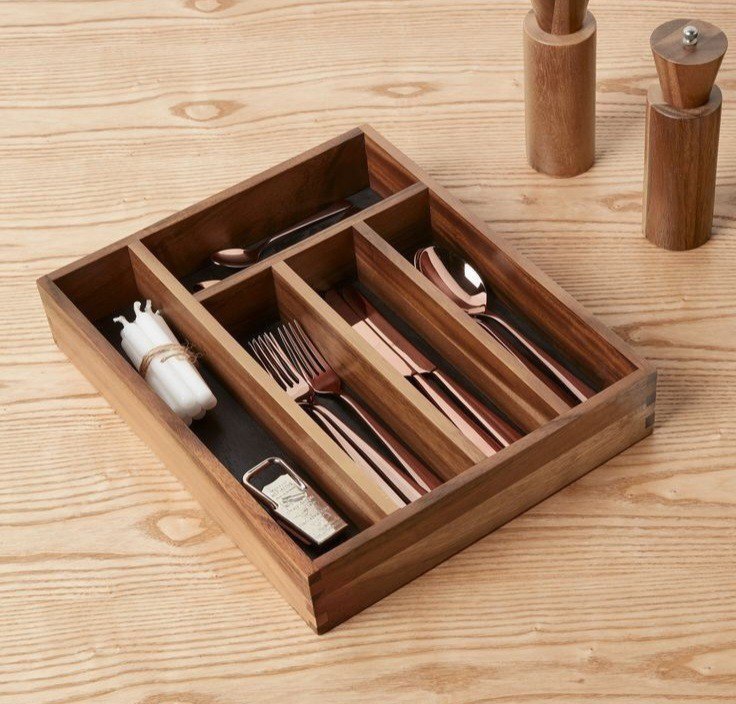 جا قاشقی و نظم دهنده ۵خانه